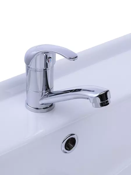 

Смеситель для раковины «Rossinka» A35-22U хром